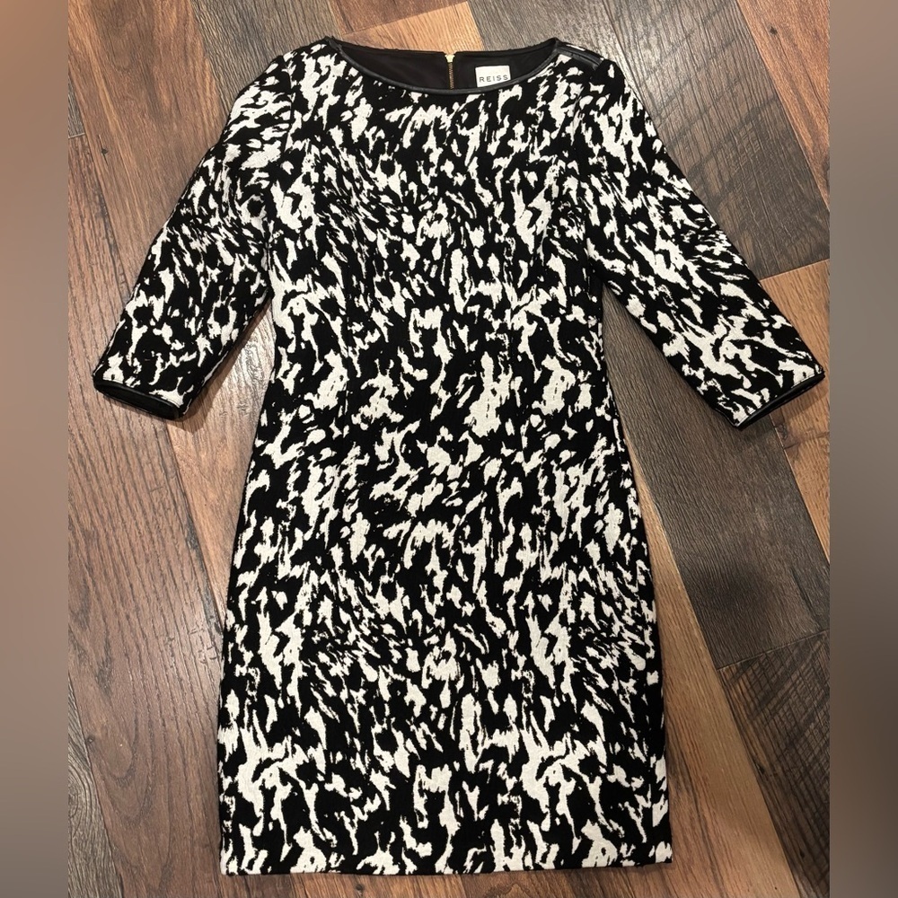 Reiss Black and White Patterned 3/4 Sleeve Dress in size 6